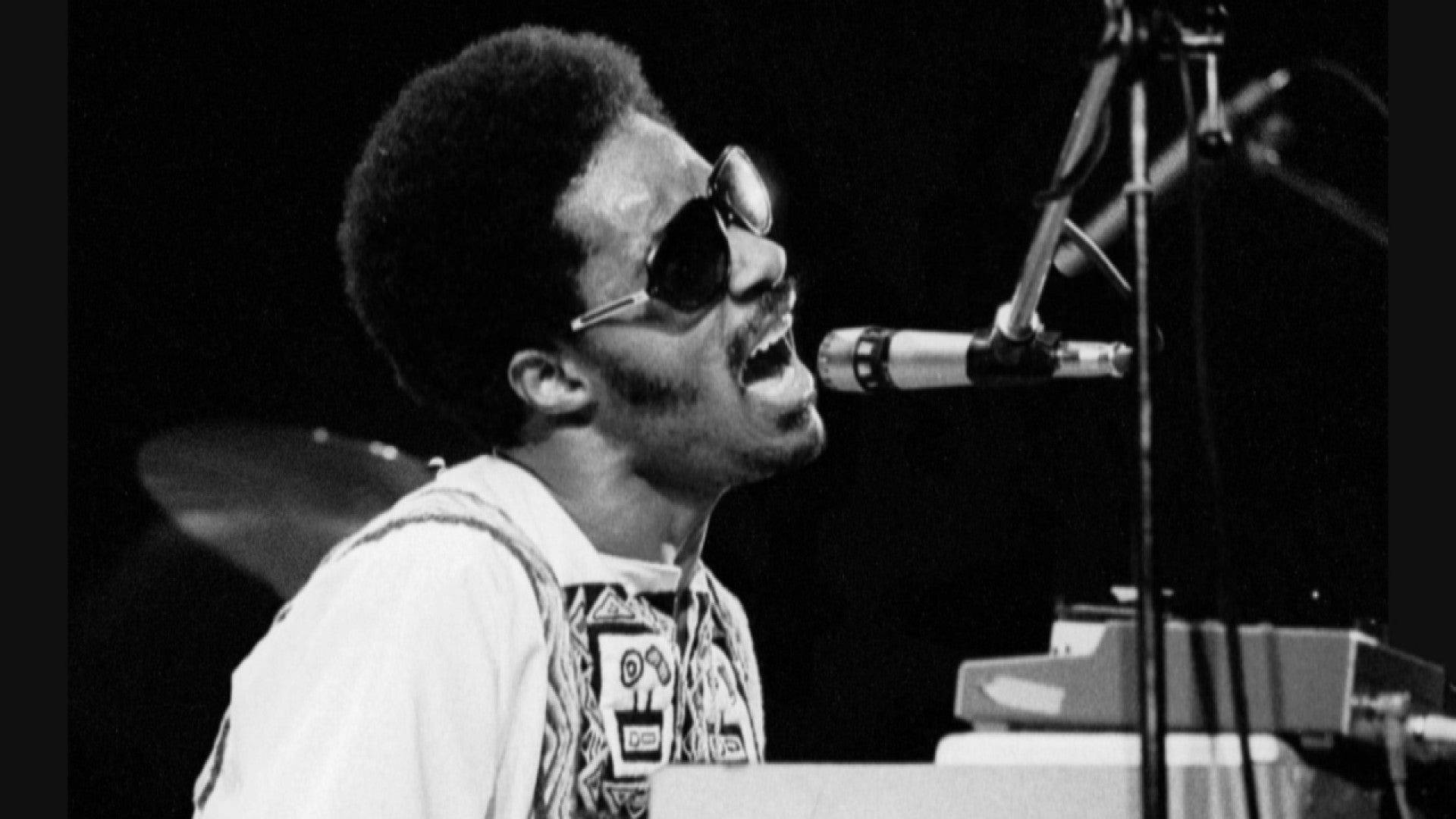 Stevie Wonder aclara con humor los rumores sobre su ceguera