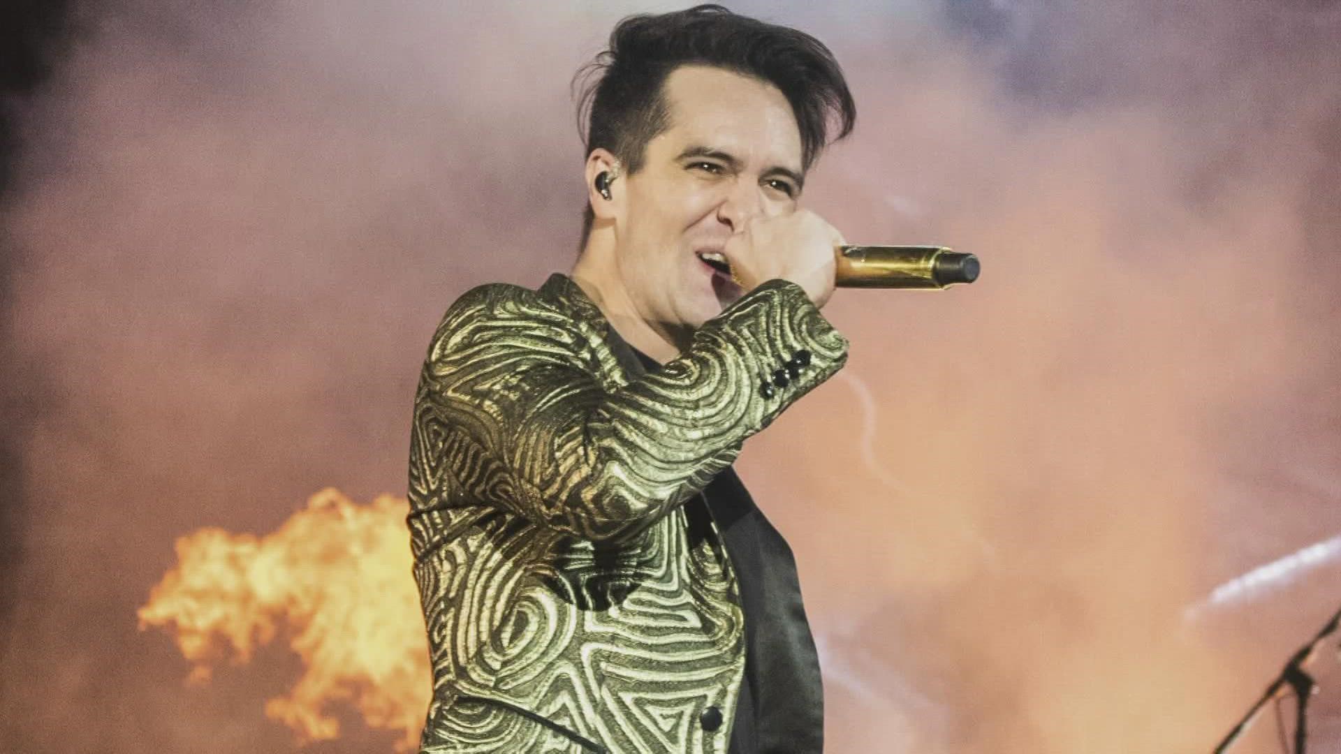 BRANDON URIE CONFIRMA EL FINAL DE PANIC! AT THE DISCO BRANDON URIE CONFIRMA EL FINAL DE PANIC! AT THE DISCO