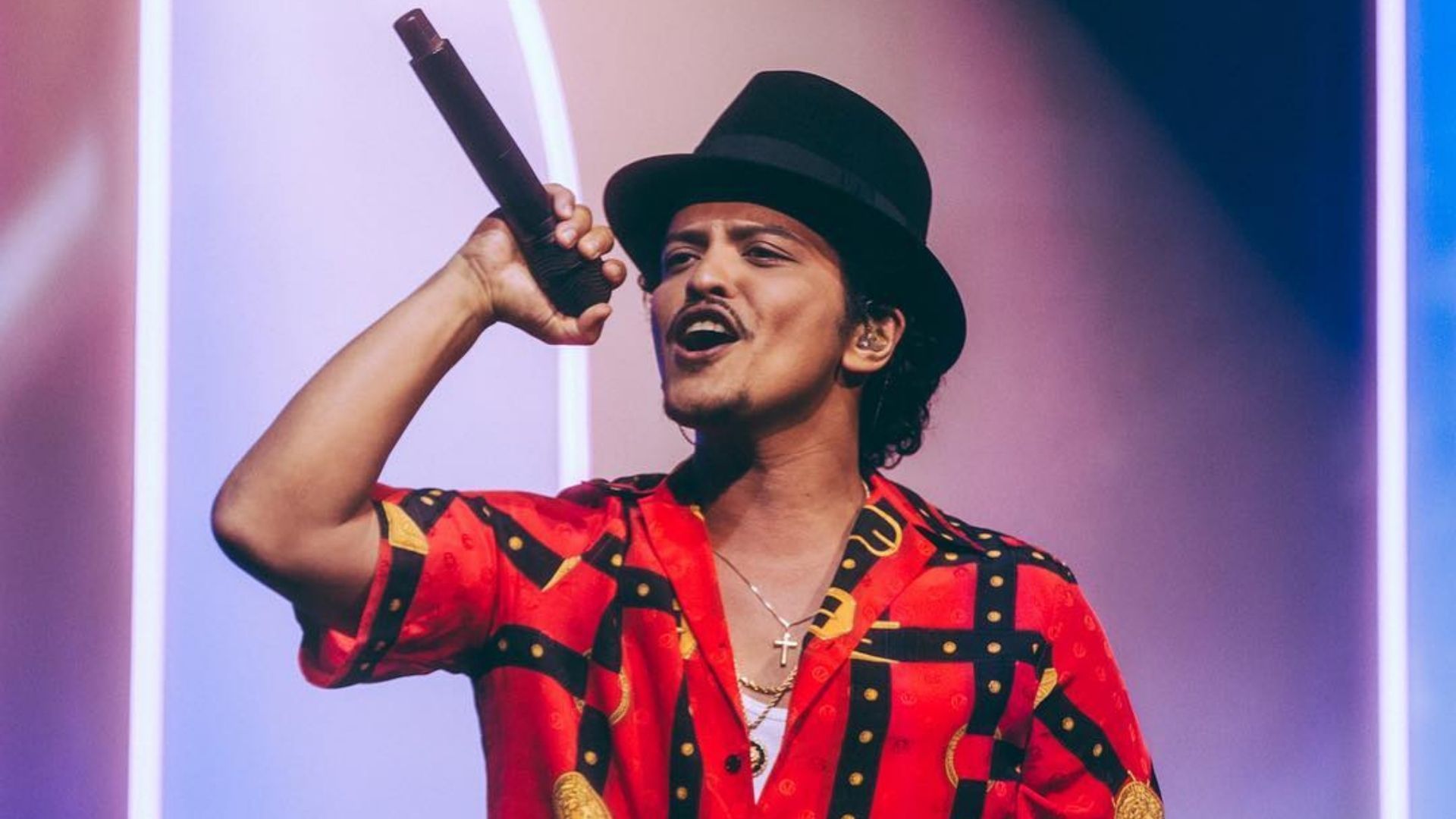 El Divertido Momento de Bruno Mars en concierto en Chile