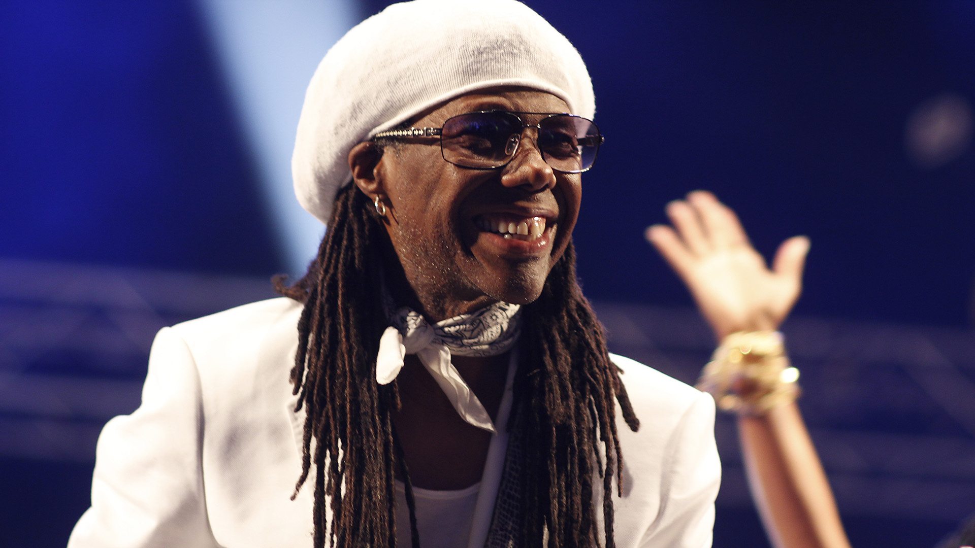 NILE RODGERS CONFIRMA QUE SE ENCUENTRA TRABAJANDO CON COLDPLAY