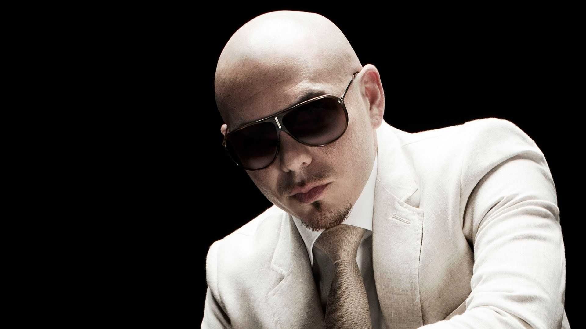 Pitbull revela por qué mantiene a sus hijos alejados del ojo público