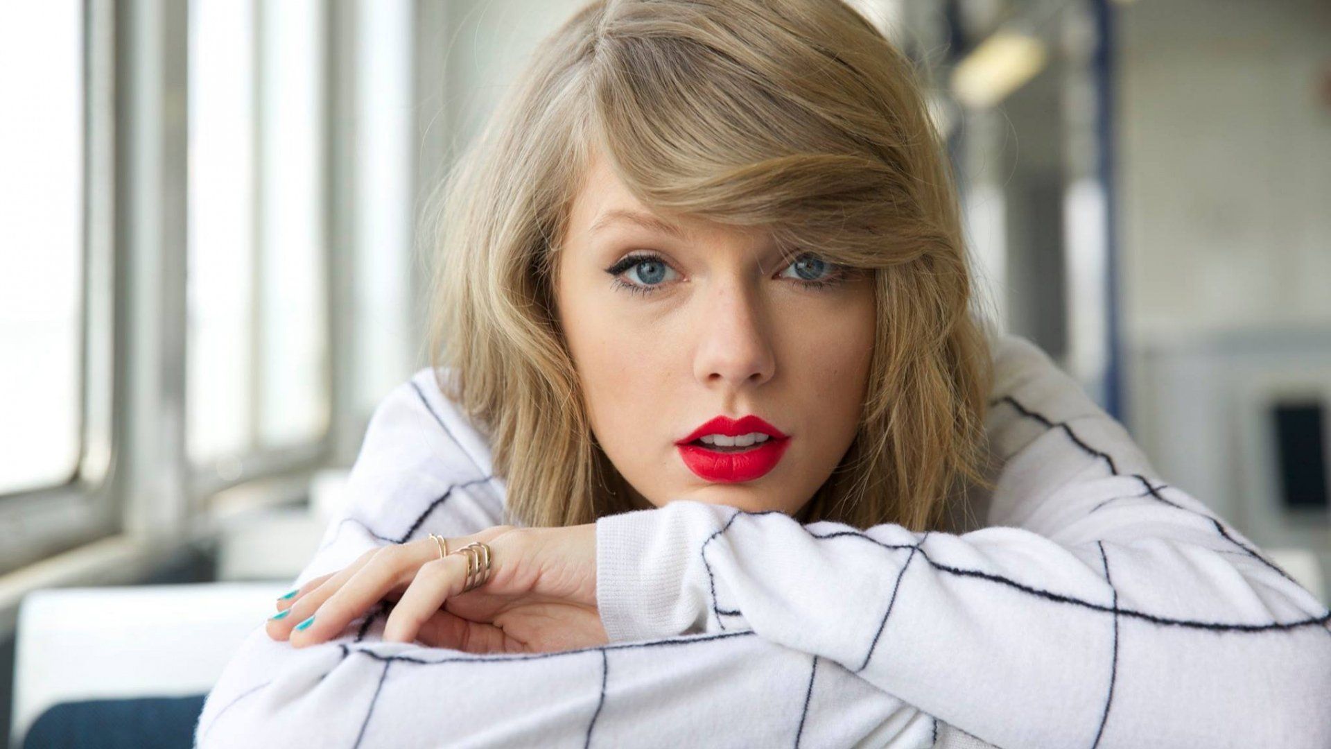 TAYLOR SWIFT ENFRENTARÁ JUICIO POR "SHAKE IT OFF"