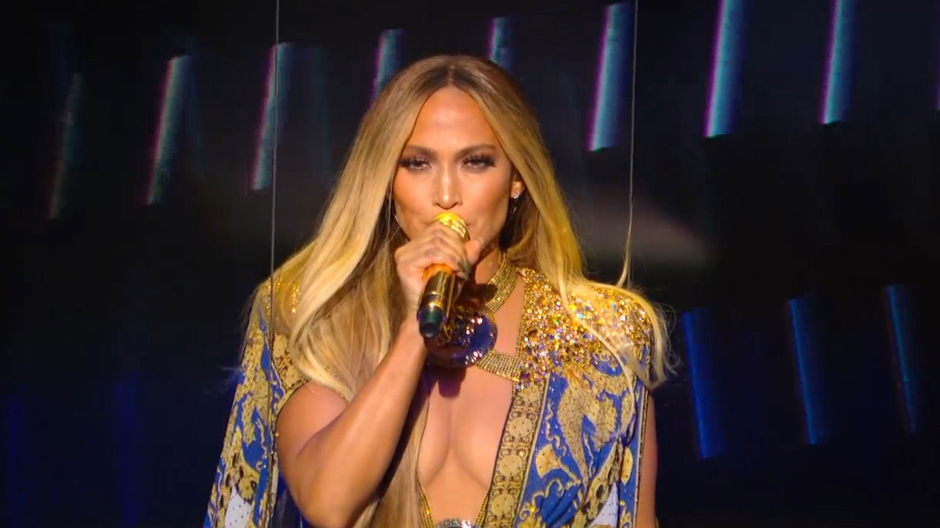 "Jennifer Lopez anuncia el lanzamiento de 'This Is Me… Now', su primer álbum en casi una década"
