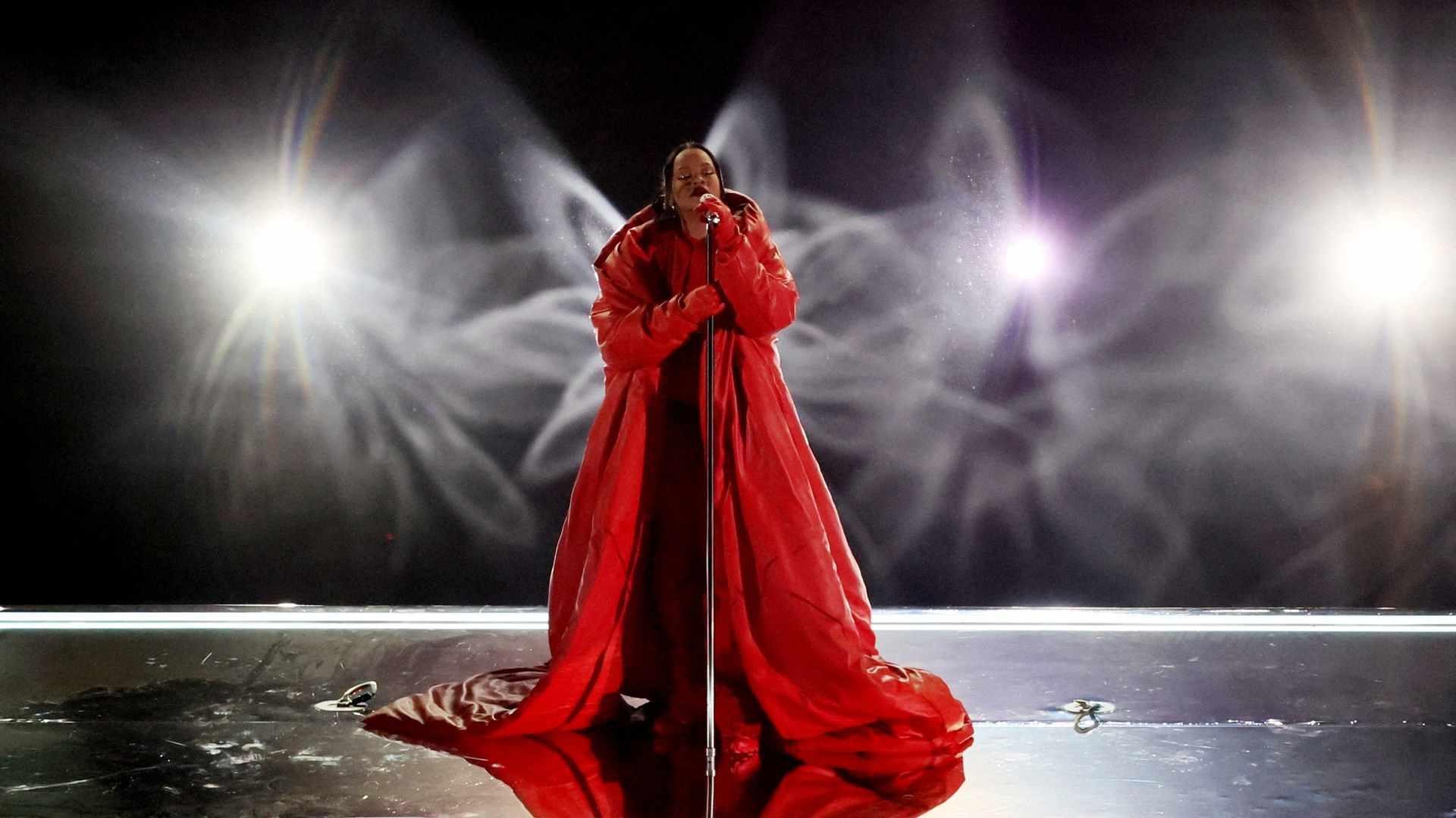 ASÍ FUE LA PRESENTACIÓN DE RIHANNA EN EL SUPER BOWL 2023 ASÍ FUE LA PRESENTACIÓN DE RIHANNA EN EL SUPER BOWL 2023