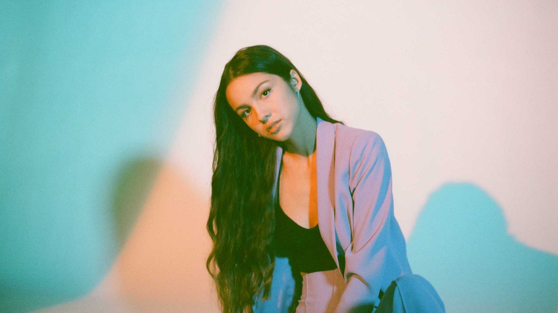 Olivia Rodrigo sorprende con el estreno de 'Vampire', su último éxito Olivia Rodrigo sorprende con el estreno de 'Vampire', su último éxito