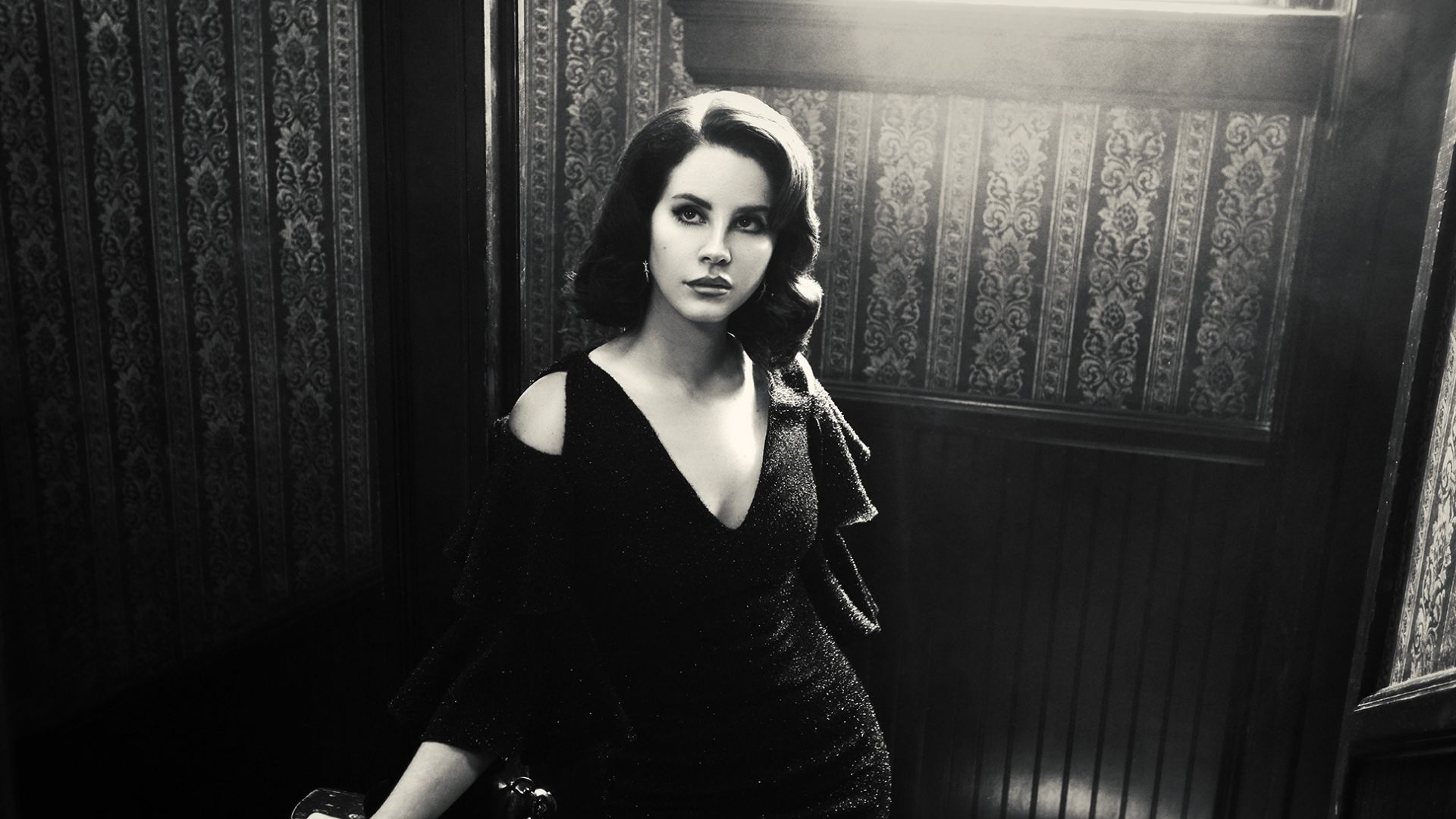 Lana Del Rey iguala récord de bandas icónicas del Reino Unido con su nuevo disco Lana Del Rey iguala récord de bandas icónicas del Reino Unido con su nuevo disco