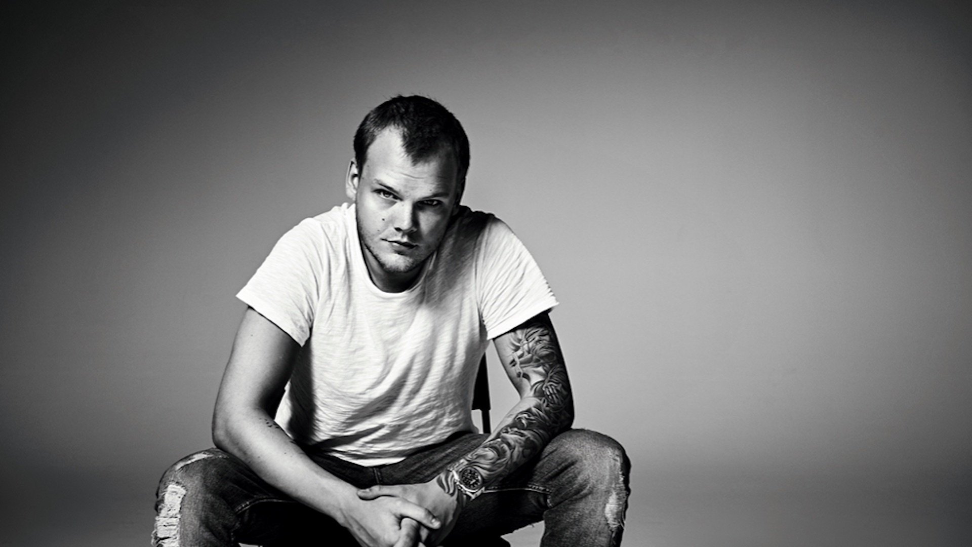 Avicii vuelve a brillar con material inédito por el 10º aniversario de Stories