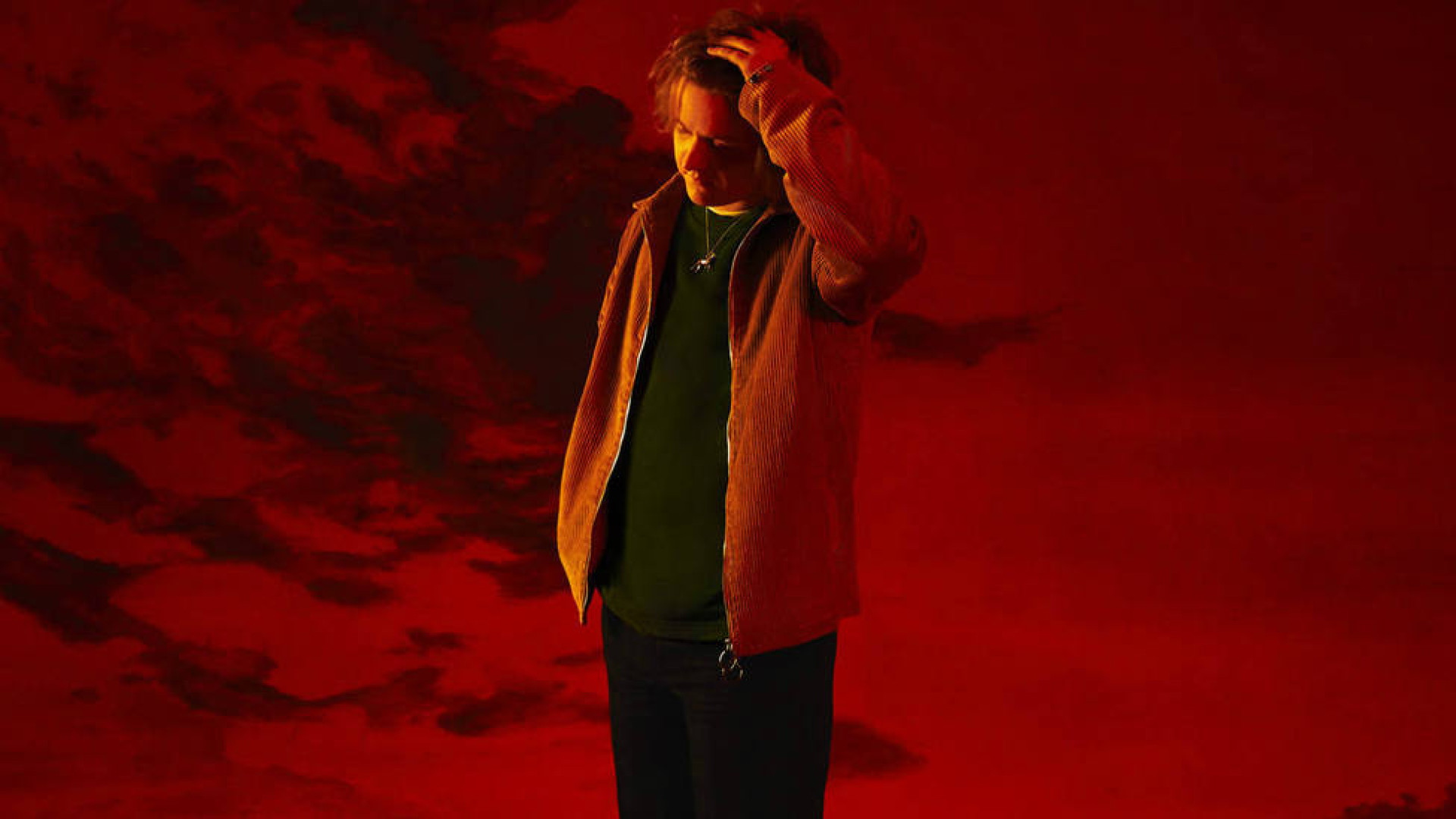 Lewis Capaldi emociona con su regreso sorpresa en un concierto benéfico en Edimburgo