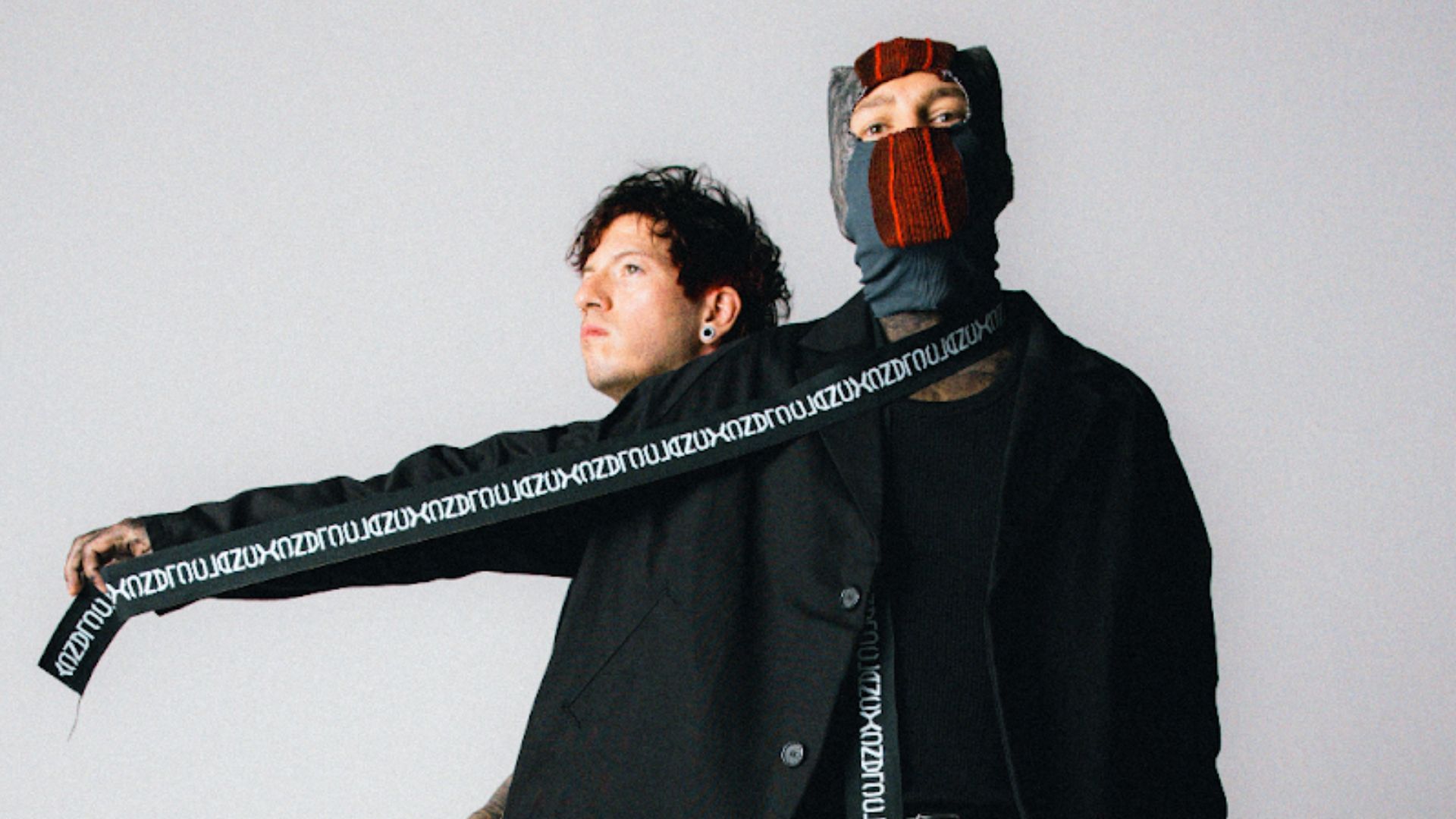 Twenty One Pilots lanza “The Contract” y anuncia nueva gira