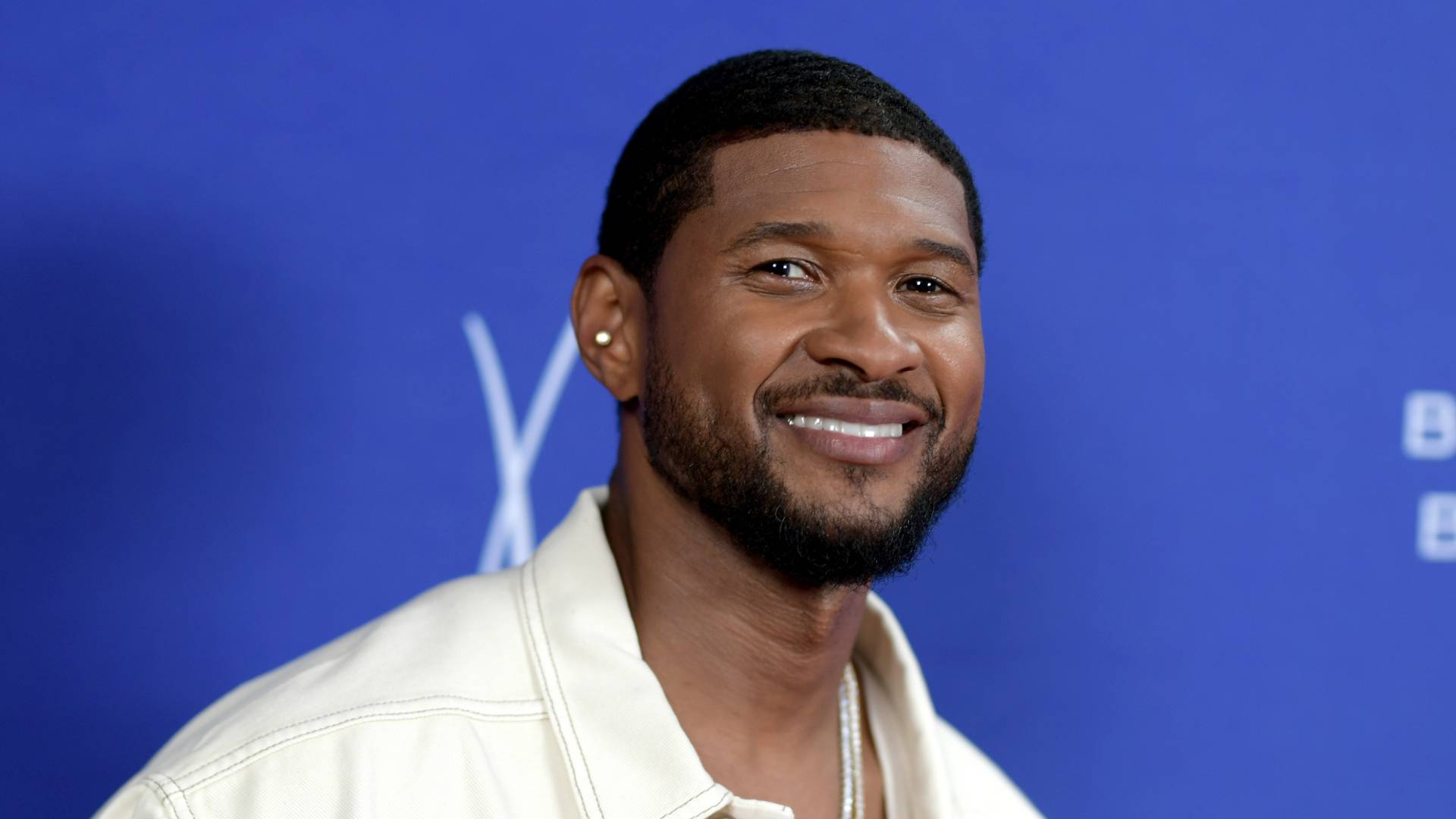 Prepárate para el Super Bowl 2024 con las 5 Canciones Imperdibles de Usher Prepárate para el Super Bowl 2024 con las 5 Canciones Imperdibles de Usher
