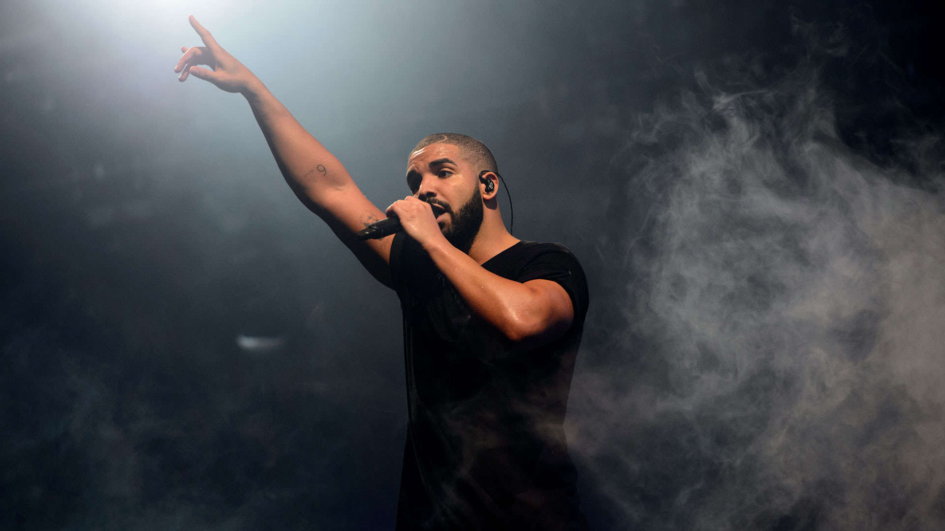 Confirmado : Drake anuncia gira luego de 5 años de ausencia