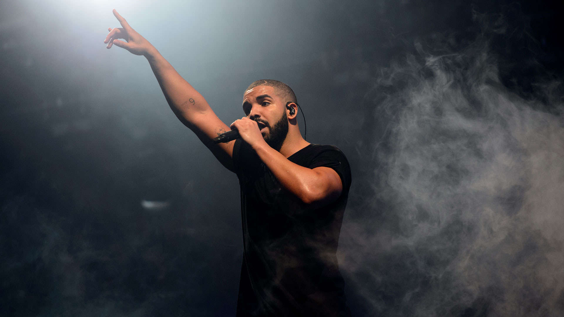 Confirmado : Drake anuncia gira luego de 5 años de ausencia Confirmado : Drake anuncia gira luego de 5 años de ausencia