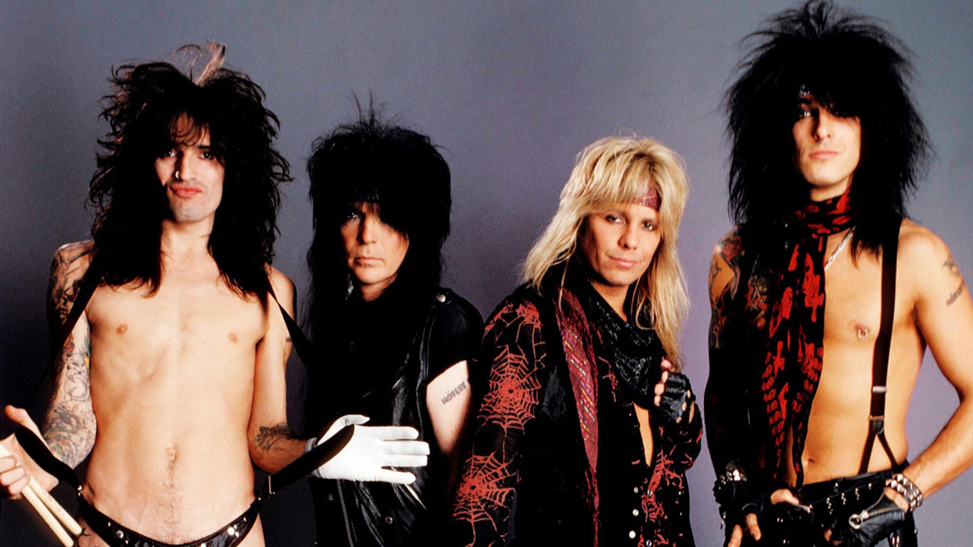 Mötley Crüe celebra 45 años de Too Fast For Love con una edición de lujo cargada de material inédito