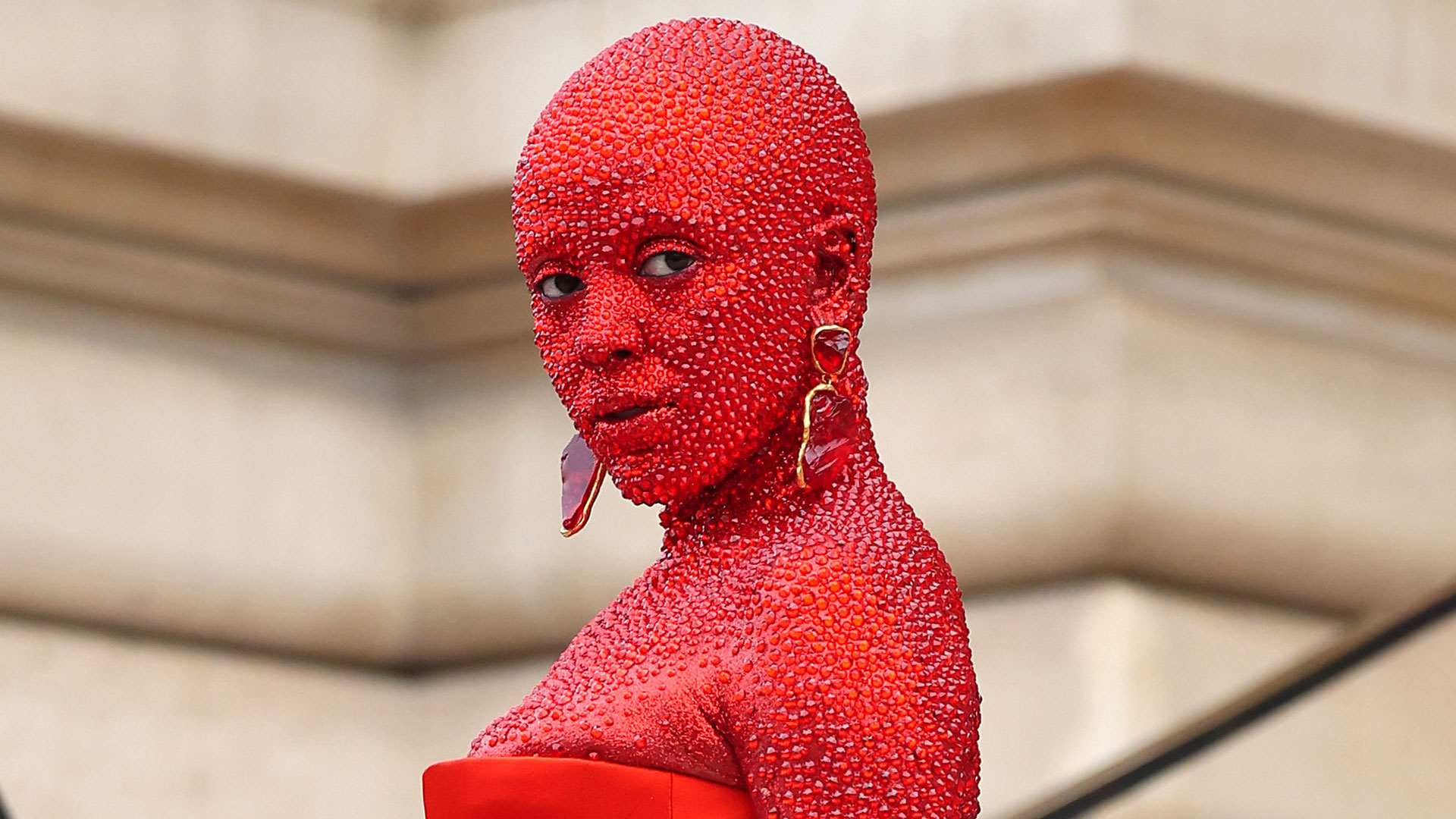 DOJA CAT TENDENCIA EN REDES POR SU LOOK EN LA SEMANA DE LA MODA EN PARÍS DOJA CAT TENDENCIA EN REDES POR SU LOOK EN LA SEMANA DE LA MODA EN PARÍS