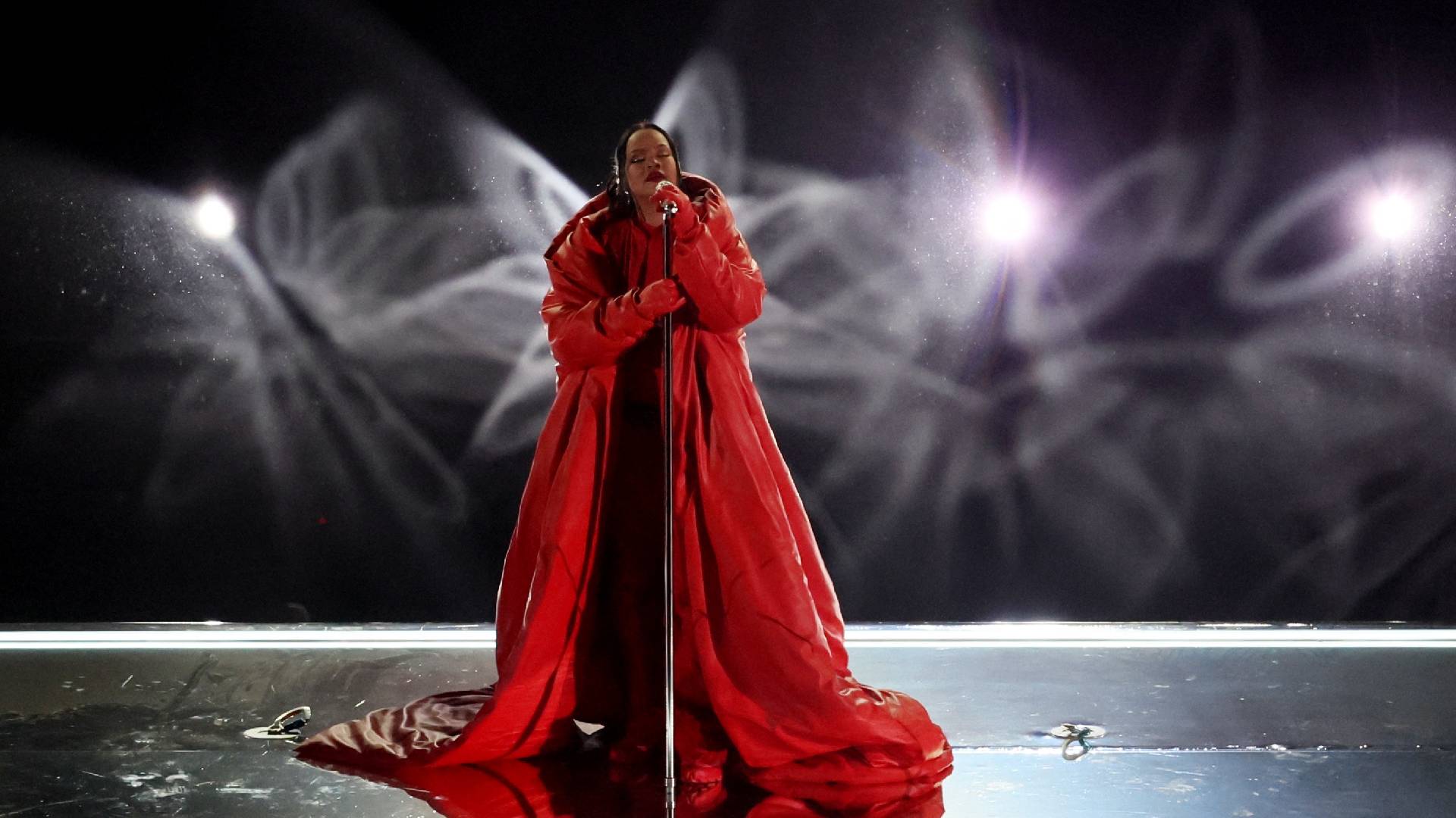 Rihanna Revela Inesperado Contratiempo en el Super Bowl y Considera Ampliar su Familia Rihanna Revela Inesperado Contratiempo en el Super Bowl y Considera Ampliar su Familia