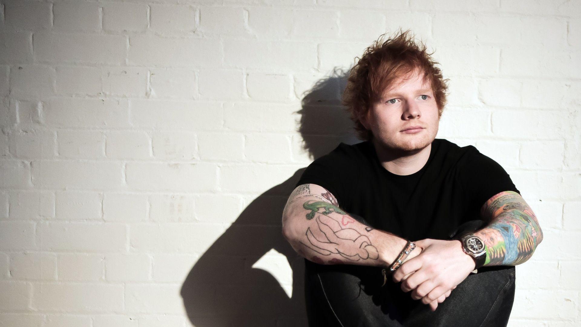 Ed Sheeran confiesa por qué usa símbolos matemáticos en sus discos Ed Sheeran confiesa por qué usa símbolos matemáticos en sus discos