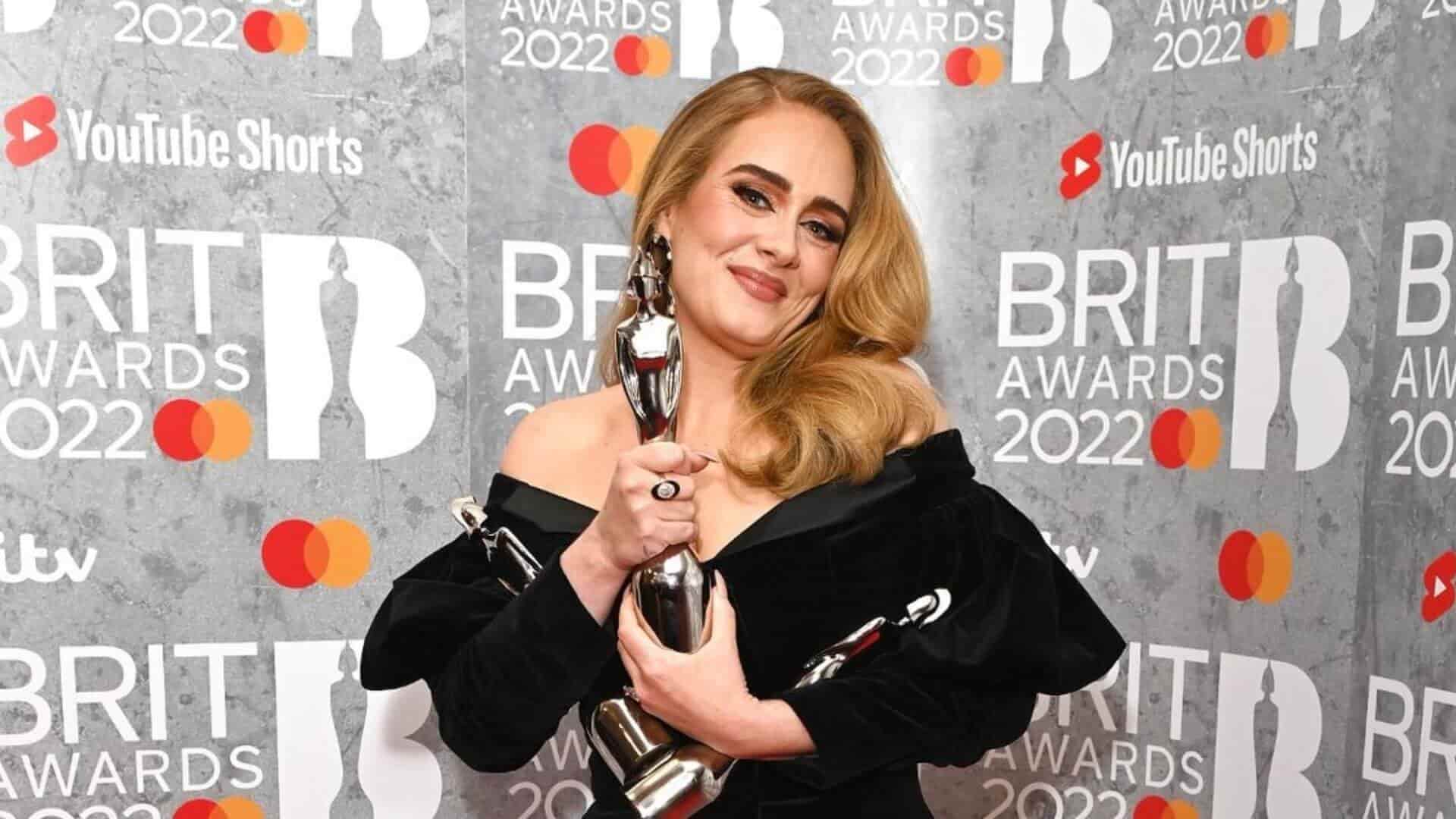 ADELE REINA DE LOS BRIT AWARDS 2022 ADELE REINA DE LOS BRIT AWARDS 2022