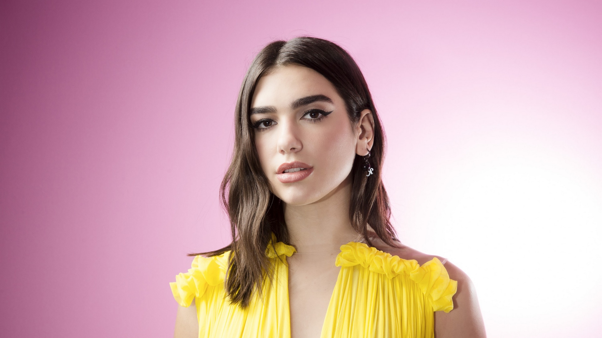 DUA LIPA ENTRA EN LA LISTA DE  LOS BRITÁNICOS  MENORES DE 30 AÑOS MÁS EXITOSOS